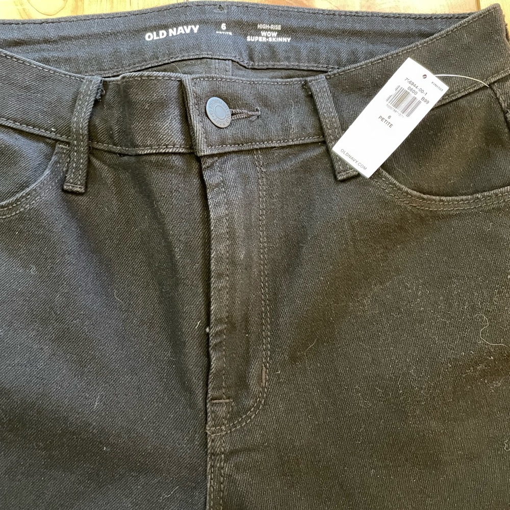Old Navy Black High-Rise Skinny Jeans
Size 6 Petite